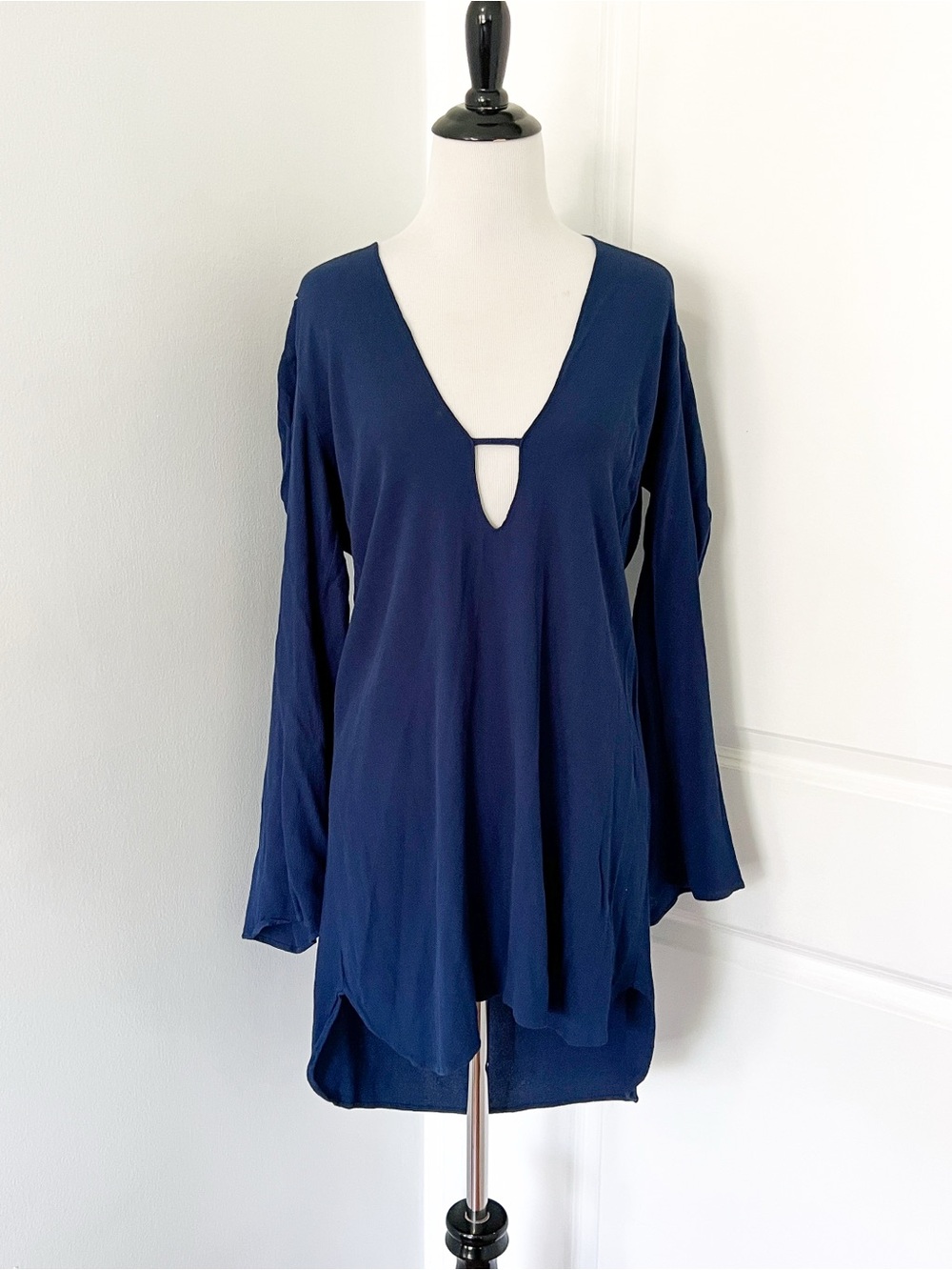 Reformation Navy Deep V Keyhole Mini Dress - Medium